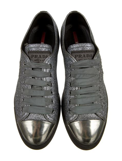 Prada tennis shoes women's